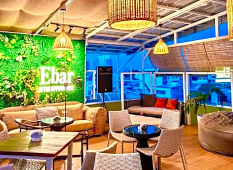 The Upperhouse Hotel by Hiverooms