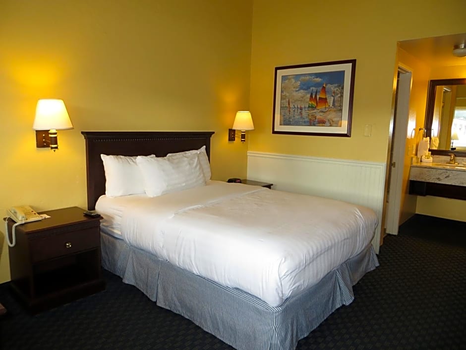 Monterey Bay Lodge