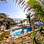 Hotel Luz de Mar ' right on the beach