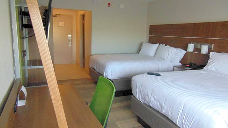 Holiday Inn Express & Suites Wapakoneta By IHG