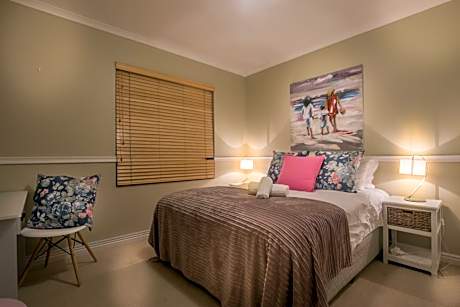 Deluxe Double Room with Shower