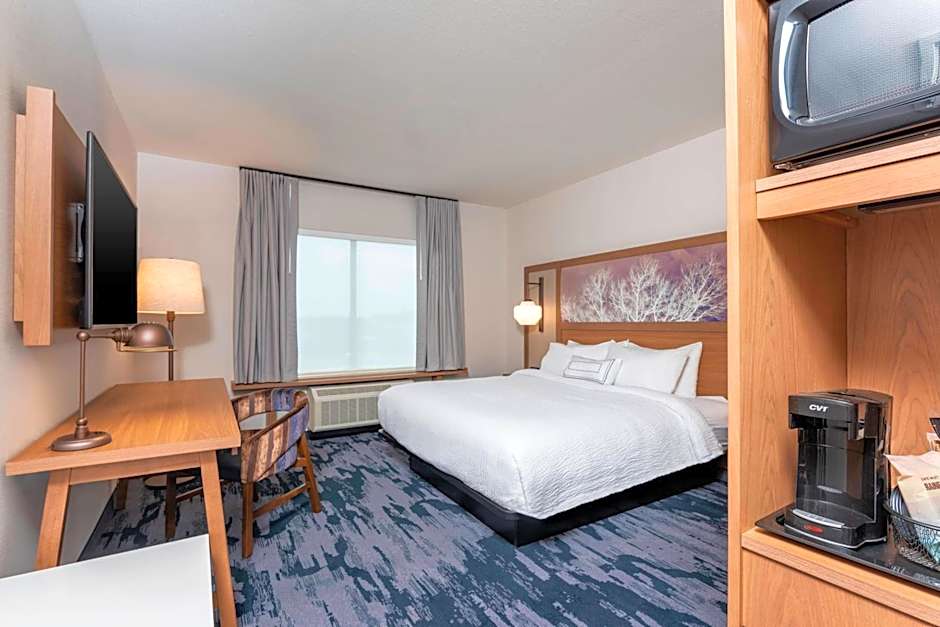 Fairfield Inn & Suites by Marriott Fair Oaks Farms
