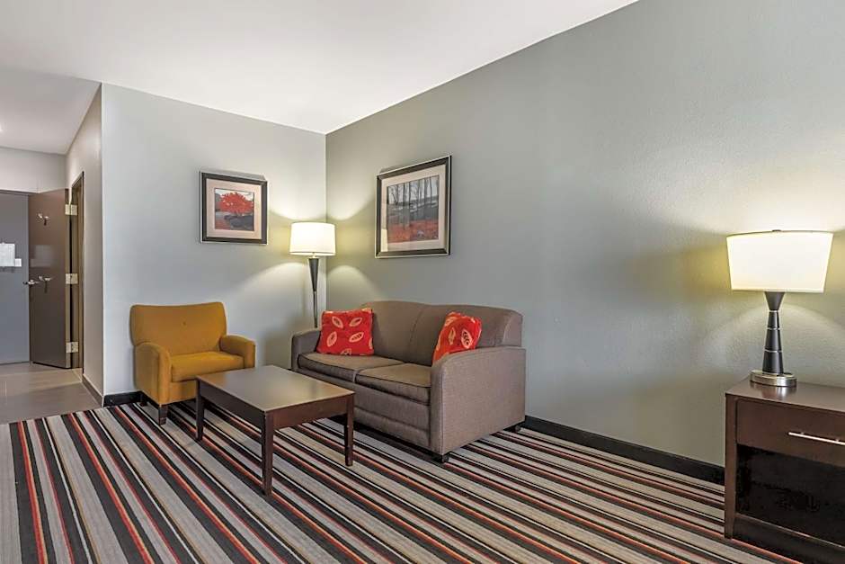 Best Western Plus Cowetas 1st Hotel