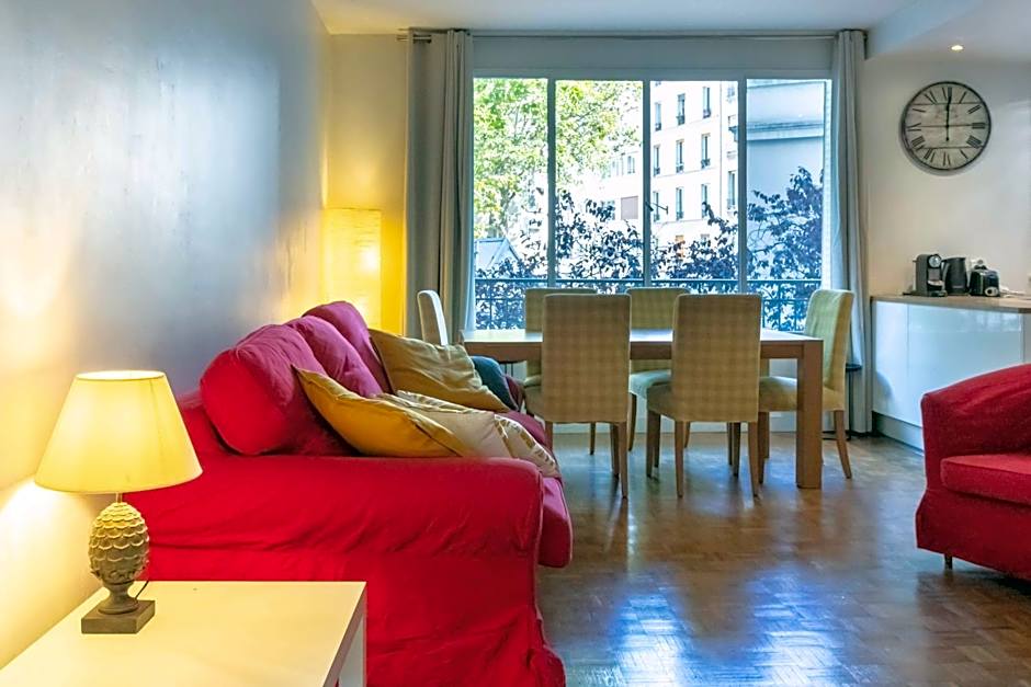 Paris City - Spacious 3 rooms flat for families - 3 minutes from metro station