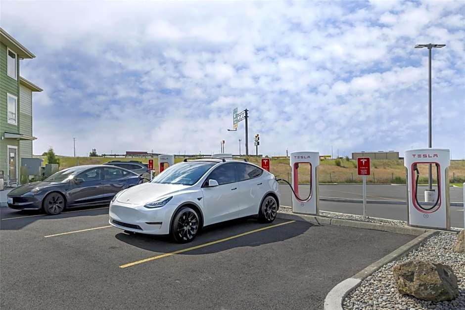 Best Western Bronco Inn