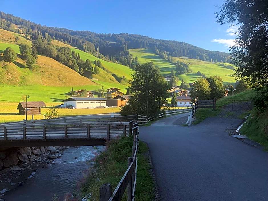 Hotel Herzblut - Joker card included in summer