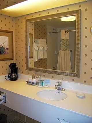 Hampton Inn Clinton