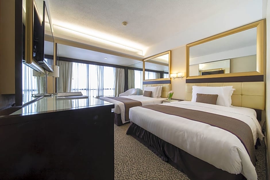 Regal Oriental Hotel