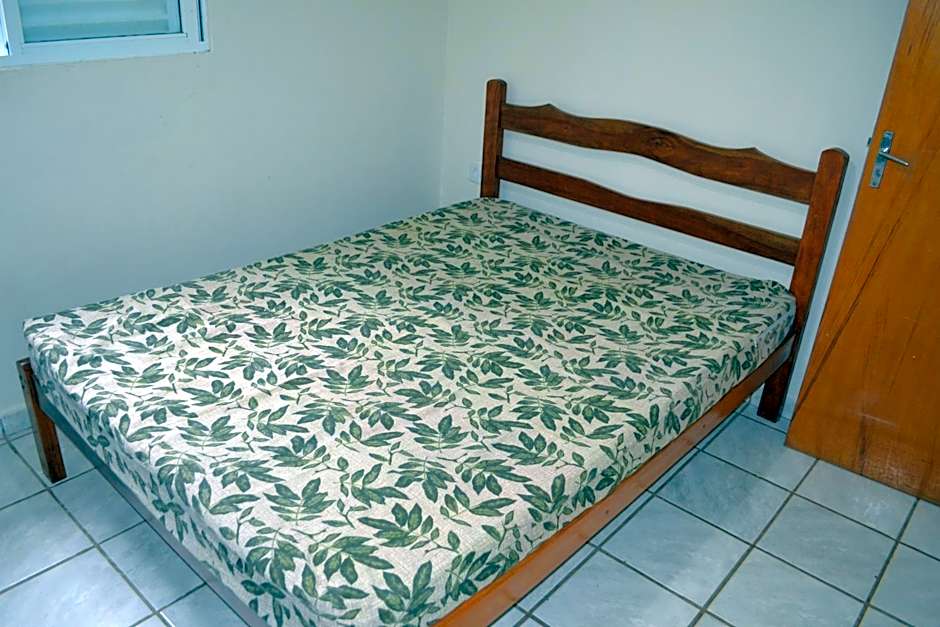 Casas em Condomínio próximo da praia com 2 dormitórios, churrasqueira e 3 vagas de garagem