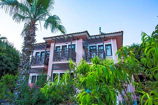 Club Pink Palace Hotel