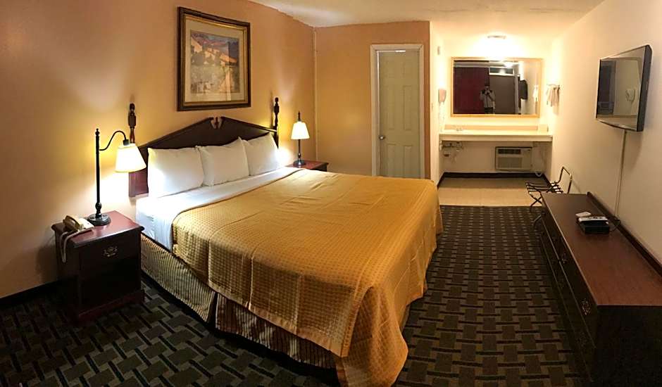 Gray Plaza Motel, Marion IL