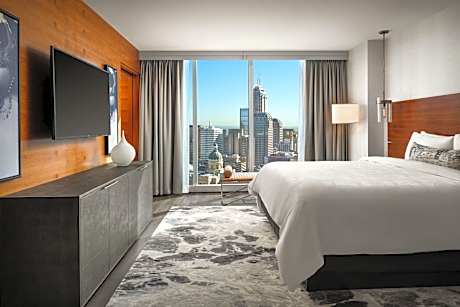 1 Bedroom Presidential Suite, 1 King, Skyline view