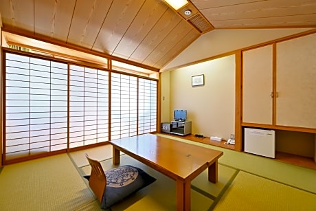 Standard Japanese-Style Room