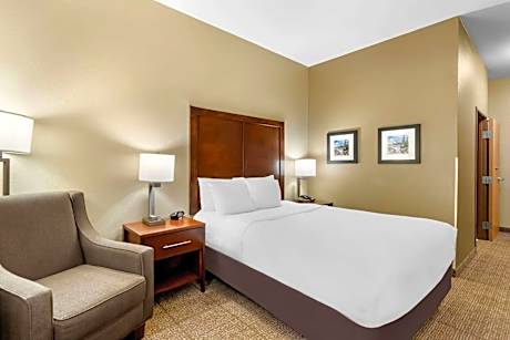 Queen Room - Accessible/Nonsmoking