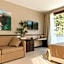 Ngonia Bay Boutique Hotel