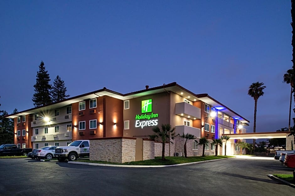 Holiday Inn Express Santa Rosa North