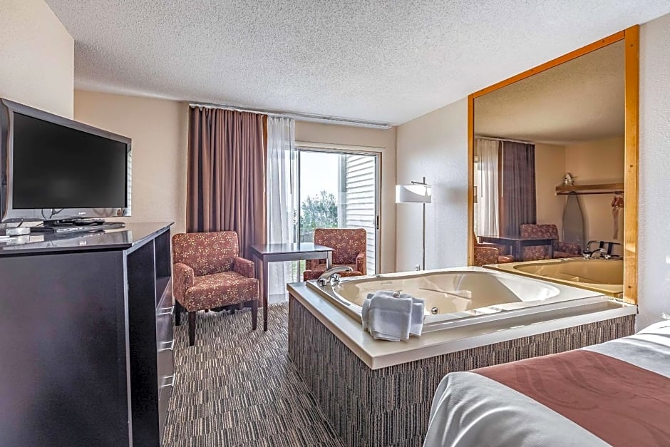 Quality Inn Lakefront Saint Ignace