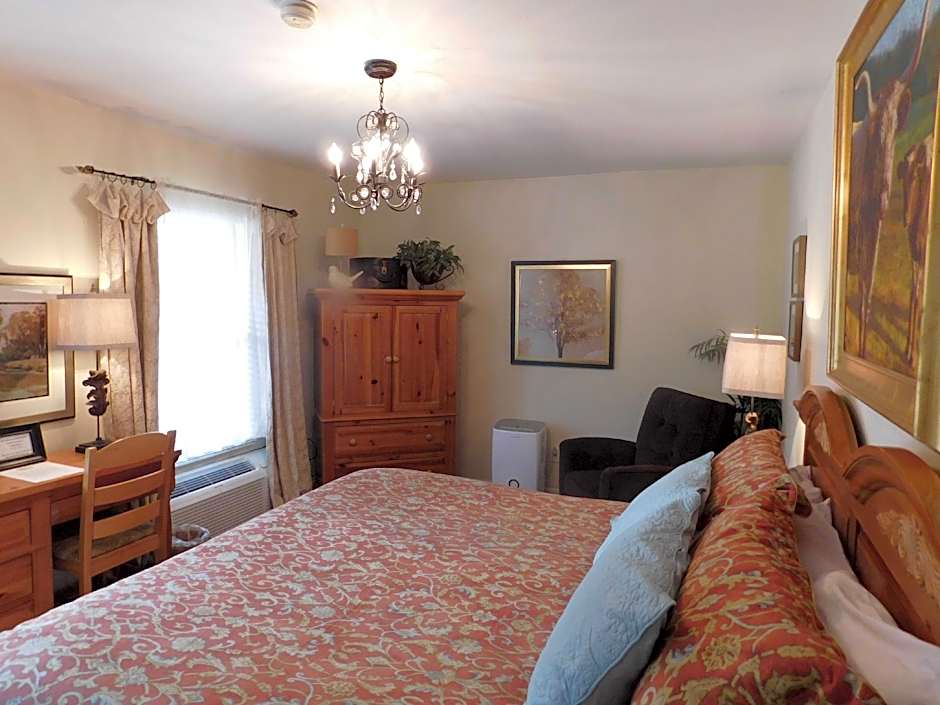 Photo 1 of 4 of 1 King Bed
