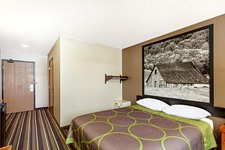 Queen Room - Mobility Access/Non-Smoking