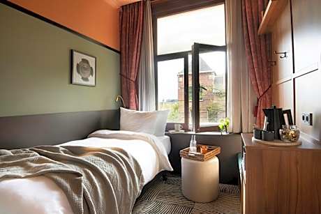 Snug Room 1 Single Bed