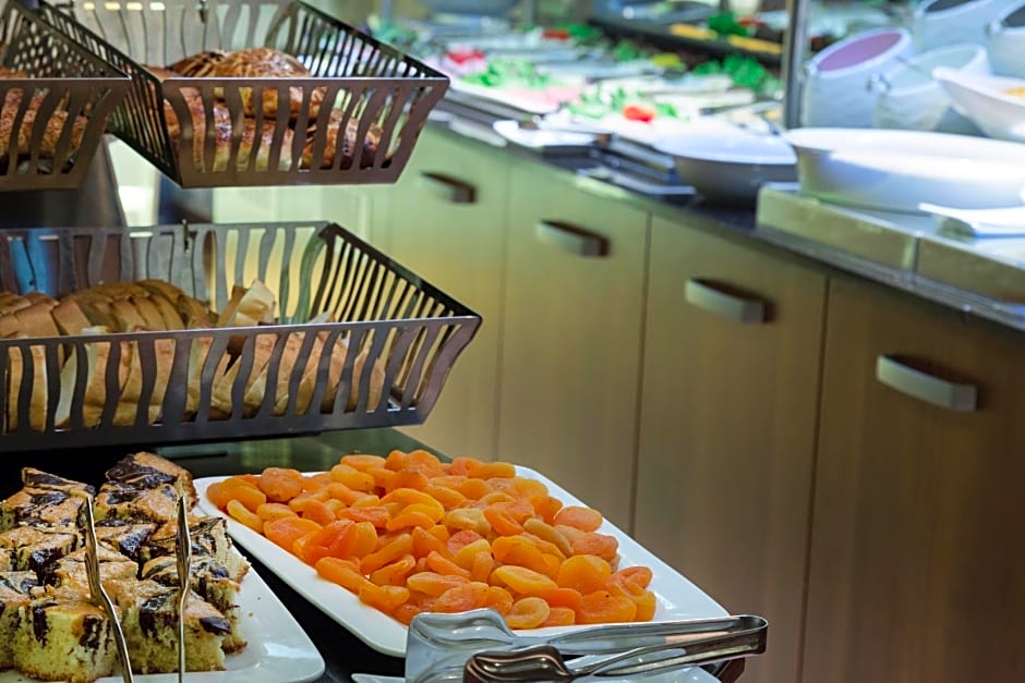 The Meretto Hotel LALELi