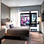 Moxy by Marriott Chicago Downtown