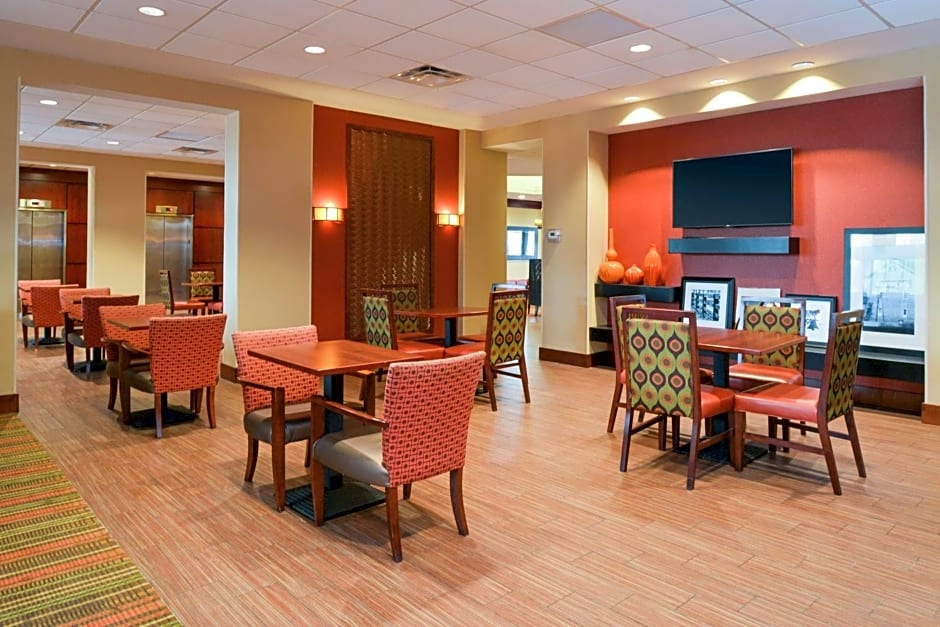 Hampton Inn By Hilton Frederick