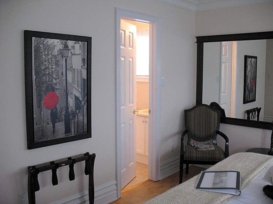 Molly's Retreat B and B