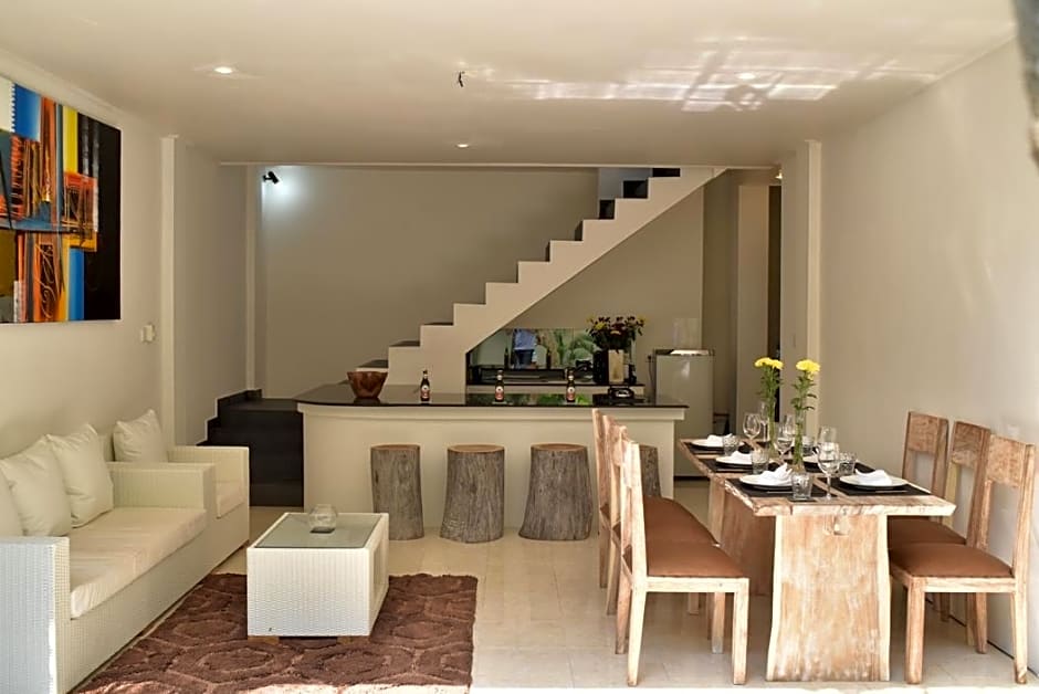 50meter from the beach, 2BD Villa#1Seminyak/Oberoi