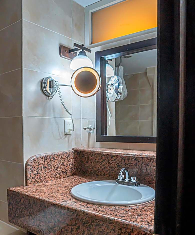 HOTEL ZAPOTLAN