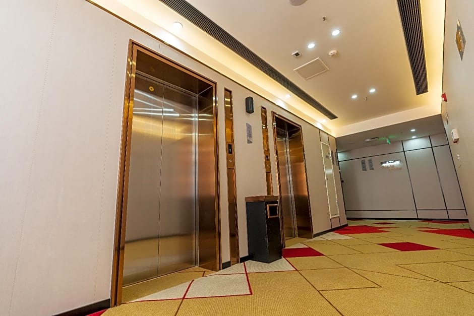 Borrman Hotel Zoucheng Huamaowan Mall