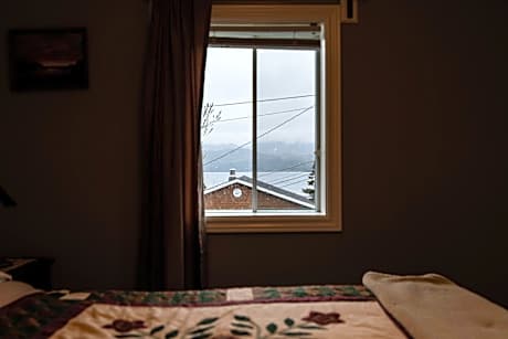 Standard Double Room with Shared Bathroom