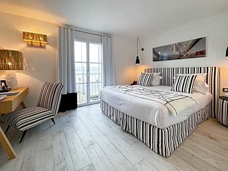 Sea View Deluxe Room