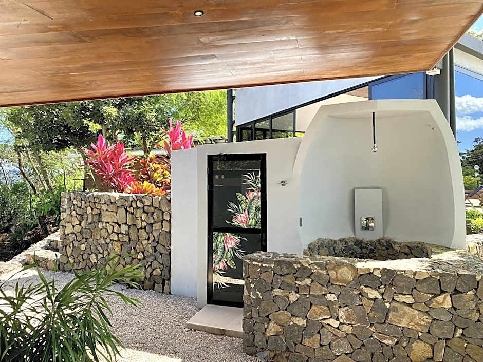 Pacific Kalokairi - Adults Only