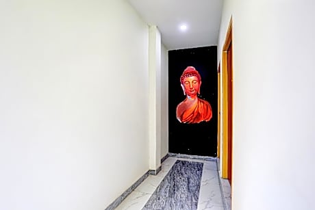 OYO Annapurna Restaurant & Hotel