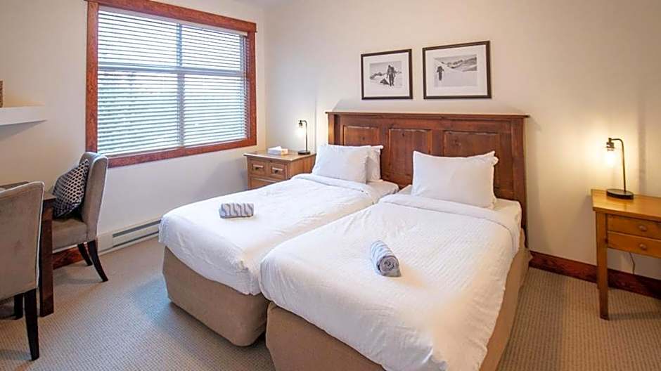 Timberline Lodges by Fernie Lodging Co