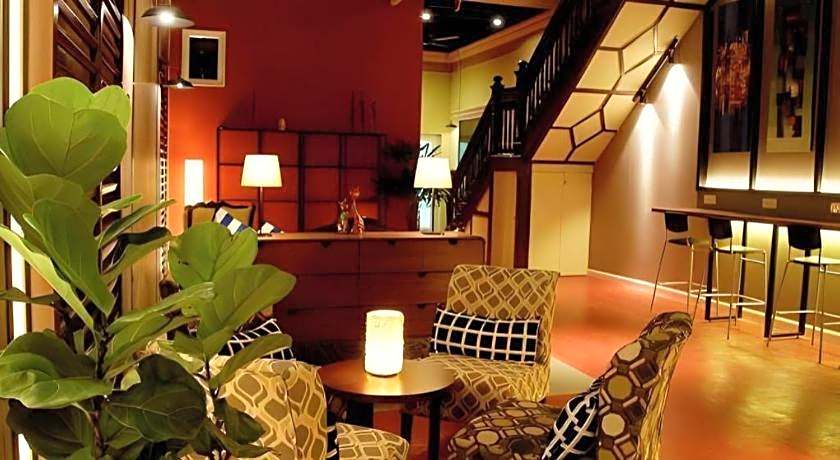 iStay Hotel