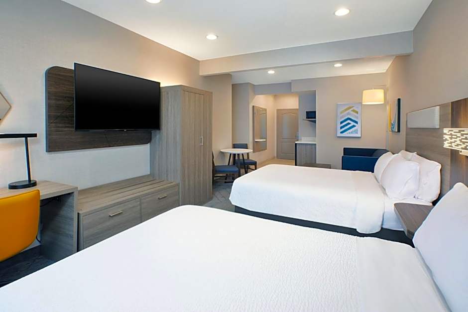 Holiday Inn Express Hotel & Suites Youngstown North-Warren/Niles By IHG