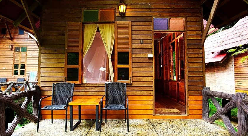 Art's Riverview Lodge