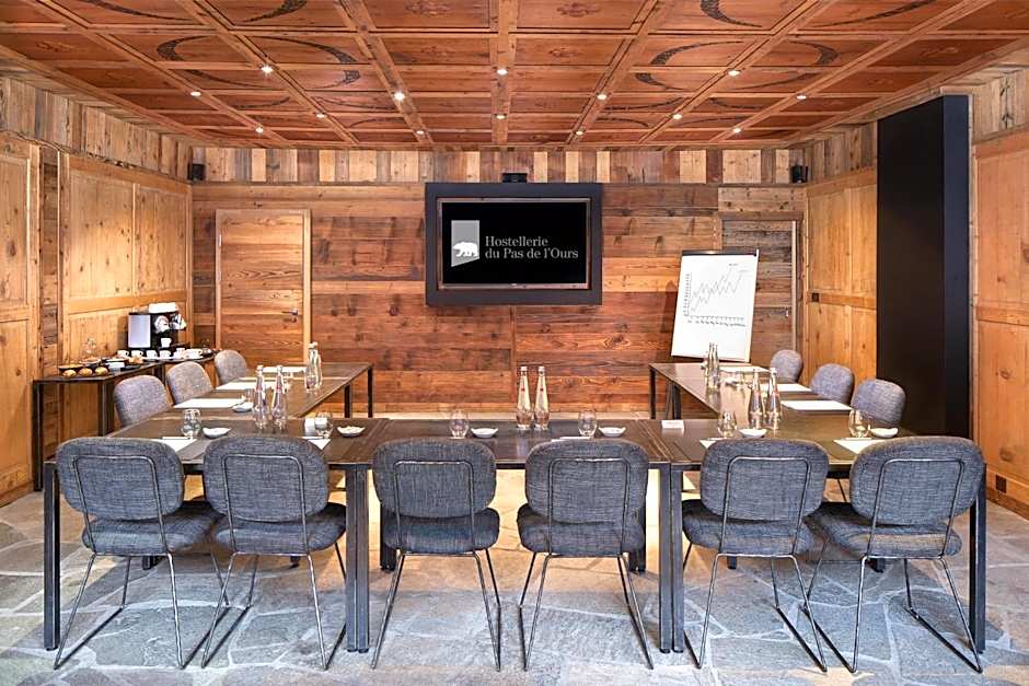 Hostellerie du Pas de l'Ours "Relais et Châteaux"