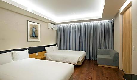 Barrier Free Room - Accessible