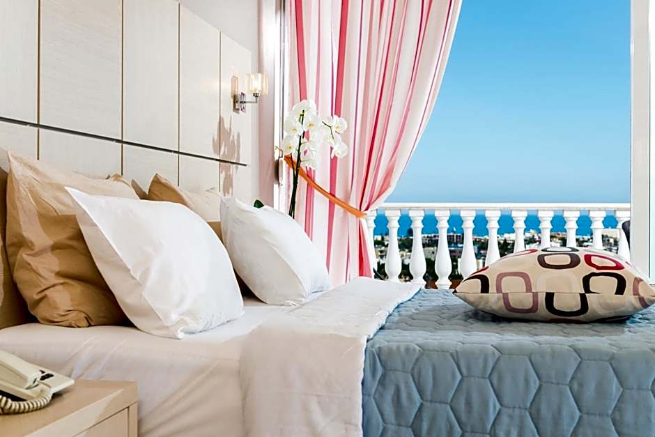 Hotel Matheo Villas & Suites