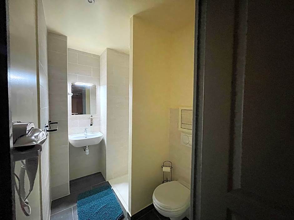 LECLERC HOTEL