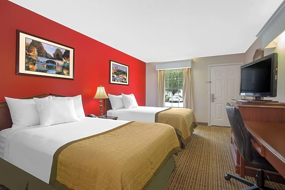 Baymont by Wyndham Brunswick GA