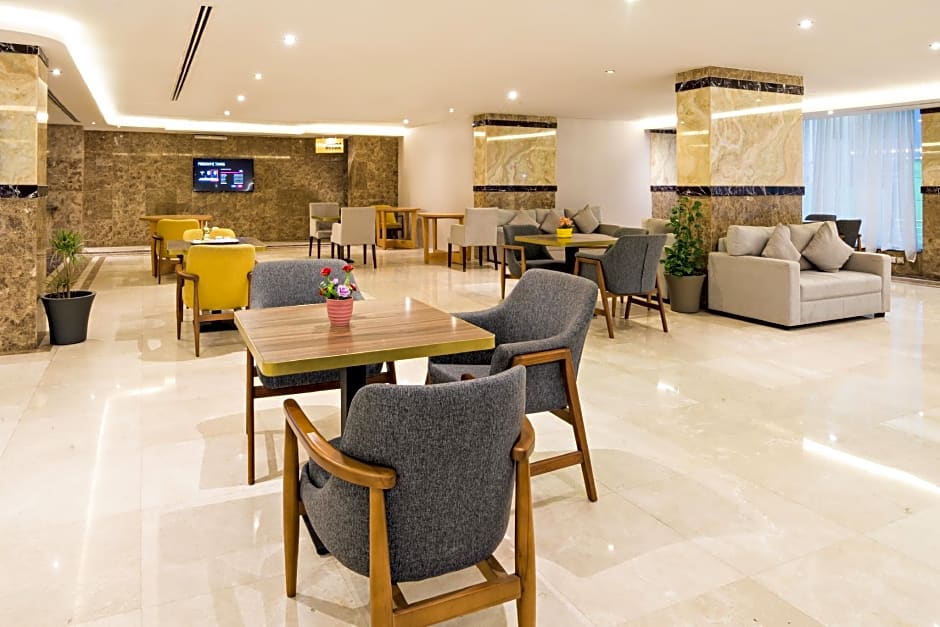 Ozone hotel
