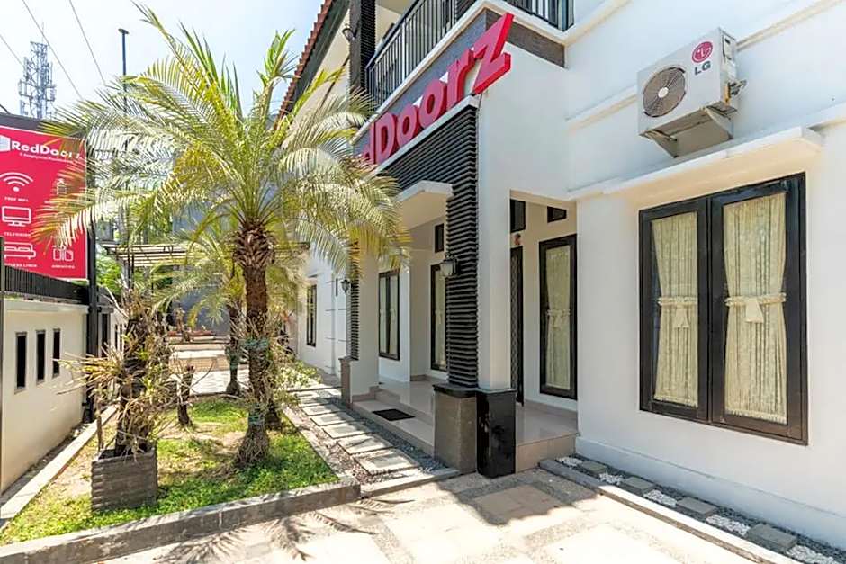 RedDoorz @ Pengayoman Panakkukang 3