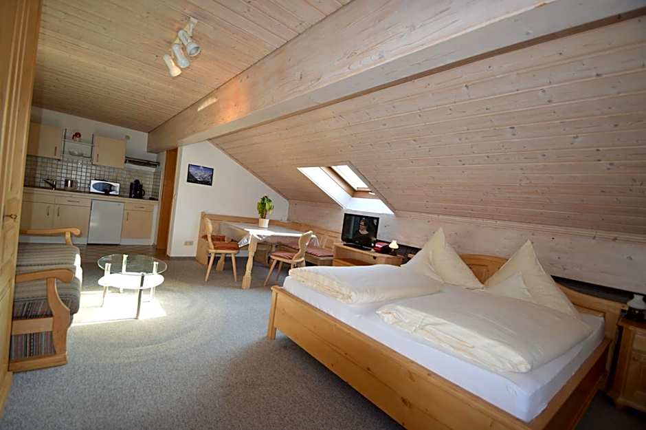 Haus Moni