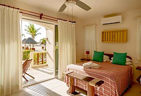 Double or Twin Room with Sea View