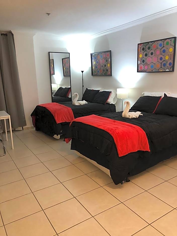 Casablanca on the beach, Oceanfront Studio Miami Beach