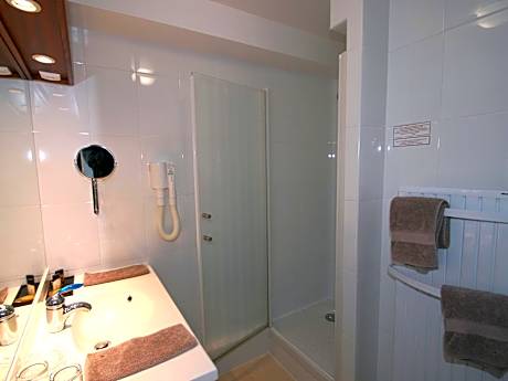 Double Room with Balcony and Shower